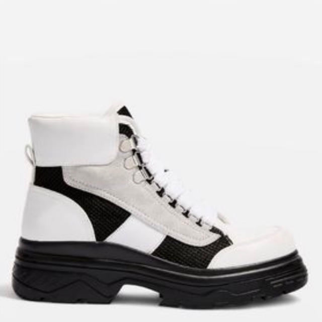 TOPSHOP(トップショップ)の【TOPSHOP】KARLA Chunky Trainers  レディースの靴/シューズ(スニーカー)の商品写真