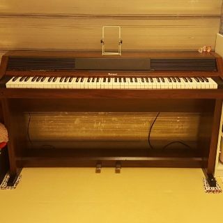 ローランド(Roland)の今月迄出品致します‼️再お値下げ→ローランド電子ピアノ(電子ピアノ)