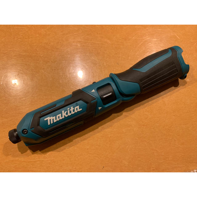 Makita(マキタ)のマキタ ペンインパクトドライバー 7.2v 本体 スポーツ/アウトドアの自転車(工具/メンテナンス)の商品写真