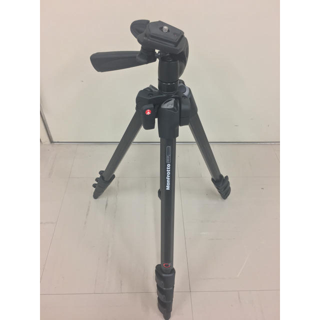 Manfrotto(マンフロット)のマンフロット 7321CY (カーボン三脚) スマホ/家電/カメラのカメラ(その他)の商品写真