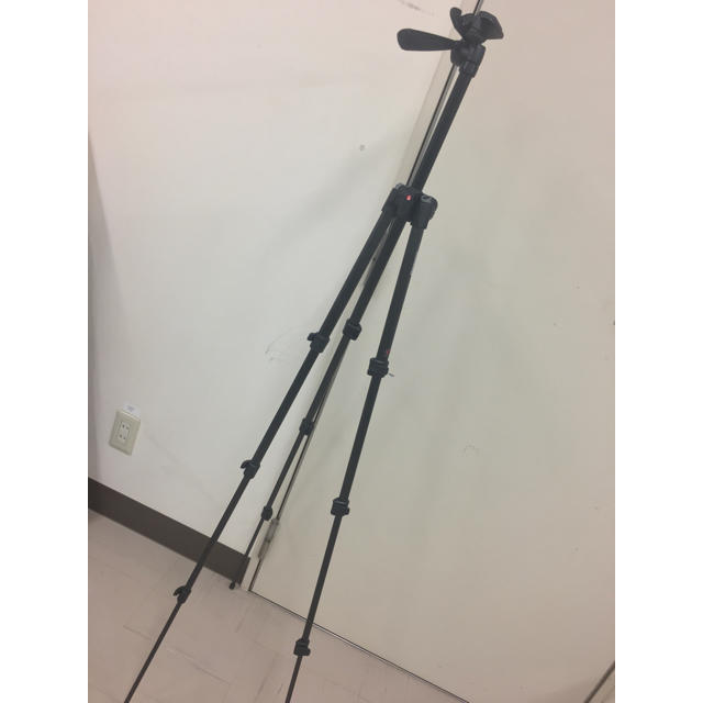 Manfrotto(マンフロット)のマンフロット 7321CY (カーボン三脚) スマホ/家電/カメラのカメラ(その他)の商品写真