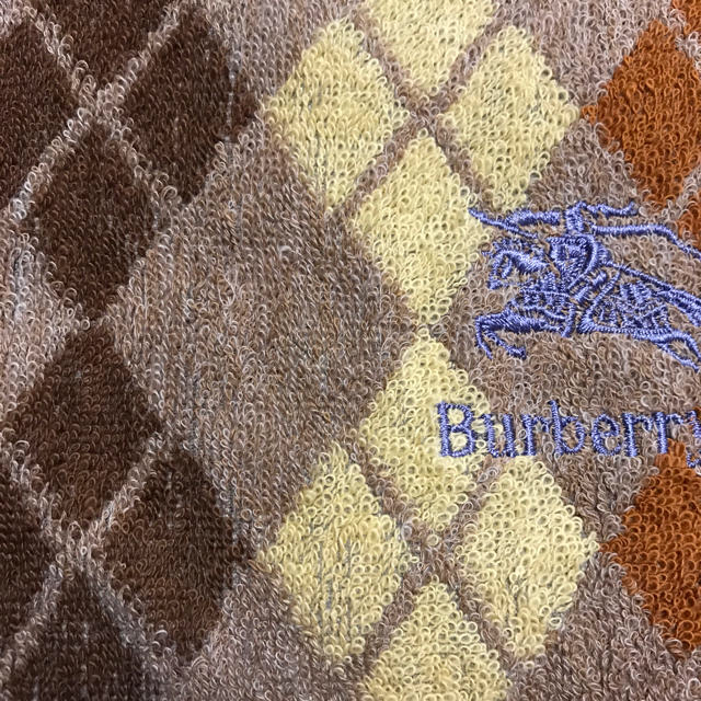 BURBERRY(バーバリー)の★専用です★バーバリーのフェイスタオル★新品 インテリア/住まい/日用品の日用品/生活雑貨/旅行(タオル/バス用品)の商品写真