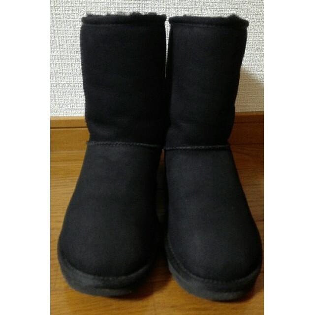 UGGムートンブームクラシックショート黒24cm