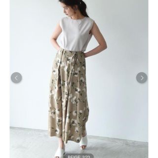 トゥデイフル(TODAYFUL)のmarjour FLORAL PANTS(カジュアルパンツ)