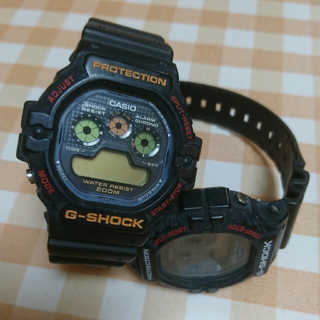 CASIO(カシオ)のG-SHOCK DW-5900 ジャンク2種類 メンズの時計(腕時計(デジタル))の商品写真