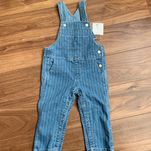 BeBe(ベベ)のべべ オーバーオール キッズ/ベビー/マタニティのキッズ服男の子用(90cm~)(パンツ/スパッツ)の商品写真