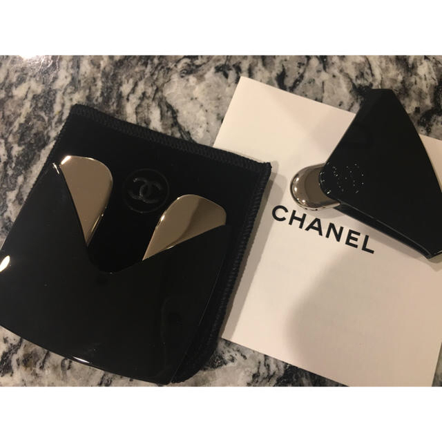 CHANEL(シャネル)の新品未使用✴︎CHANEL シャネル カッサ アクセソワール ドゥ マッサージュ コスメ/美容のスキンケア/基礎化粧品(フェイスローラー/小物)の商品写真