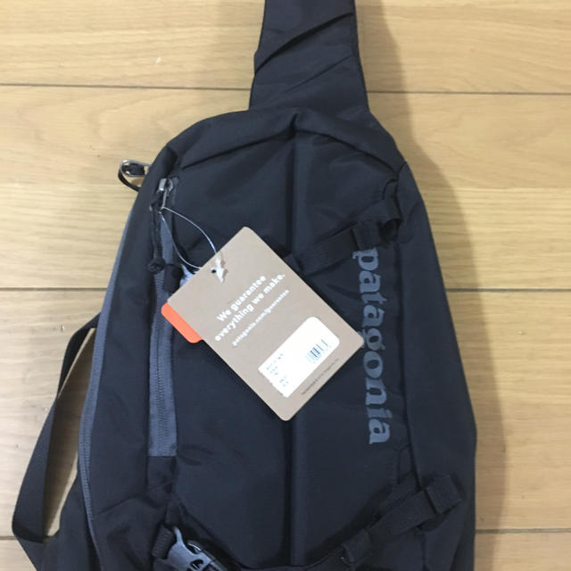 新品 パタゴニア アトム・スリング8L patagonia