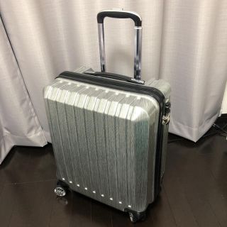 スーツケース 機内持ち込み Sサイズ 40L シルバー(トラベルバッグ/スーツケース)