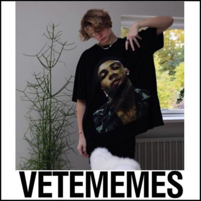 ！正規品  Vetememes オーバサイズ Tシャツ 1