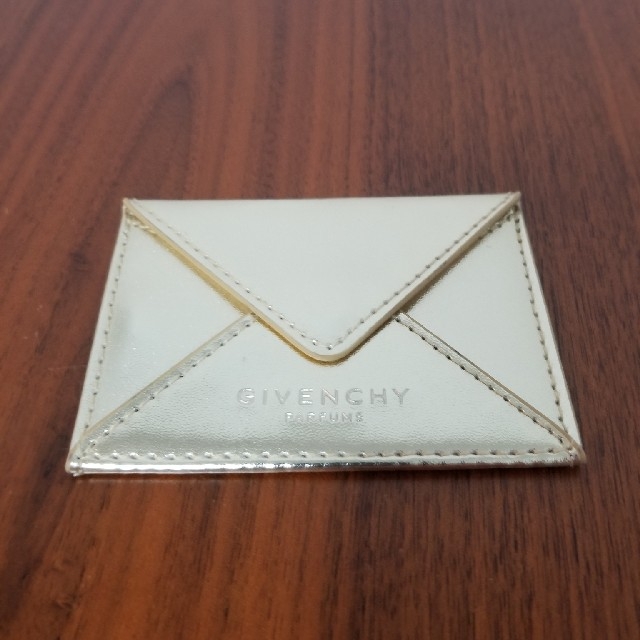 GIVENCHY(ジバンシィ)のGIVENCHY　カードケース レディースのファッション小物(名刺入れ/定期入れ)の商品写真