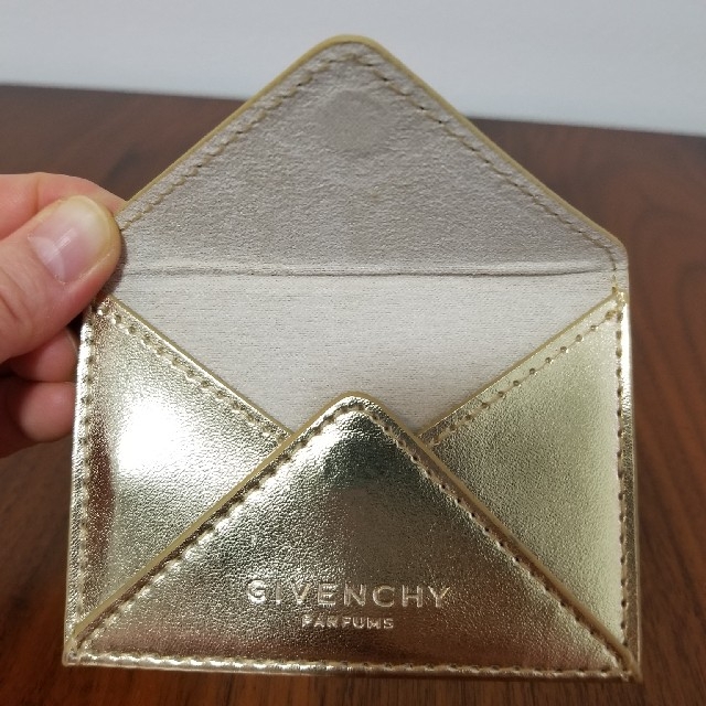 GIVENCHY(ジバンシィ)のGIVENCHY　カードケース レディースのファッション小物(名刺入れ/定期入れ)の商品写真