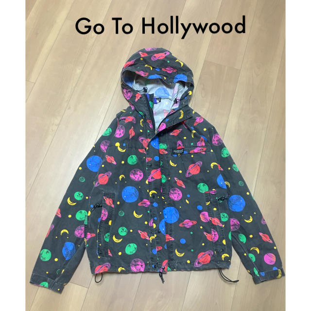 GO TO HOLLYWOOD(ゴートゥーハリウッド)のGo to Hollywood 宇宙柄マウンテンパーカー01(150) キッズ/ベビー/マタニティのキッズ服女の子用(90cm~)(ジャケット/上着)の商品写真