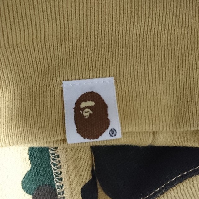 A BATHING APE(アベイシングエイプ)の※週末限定【APE】プルオーバーパーカー メンズのトップス(パーカー)の商品写真