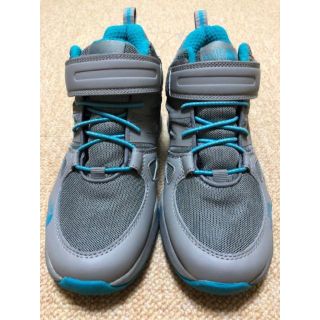 ザノースフェイス(THE NORTH FACE)のごまママ様専用ノースフェイス トレッキング 21ｃｍ グリフィングレー(アウトドアシューズ)