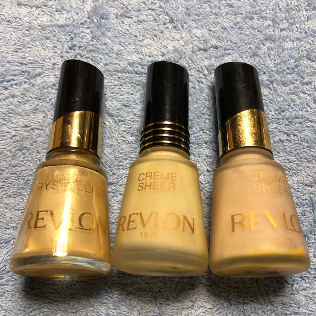 REVLON(レブロン)のREVLON イエロー、ベージュ系３本セット コスメ/美容のネイル(マニキュア)の商品写真