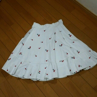 リズリサ(LIZ LISA)のリズリサのチェリー刺繍スカート(ひざ丈スカート)