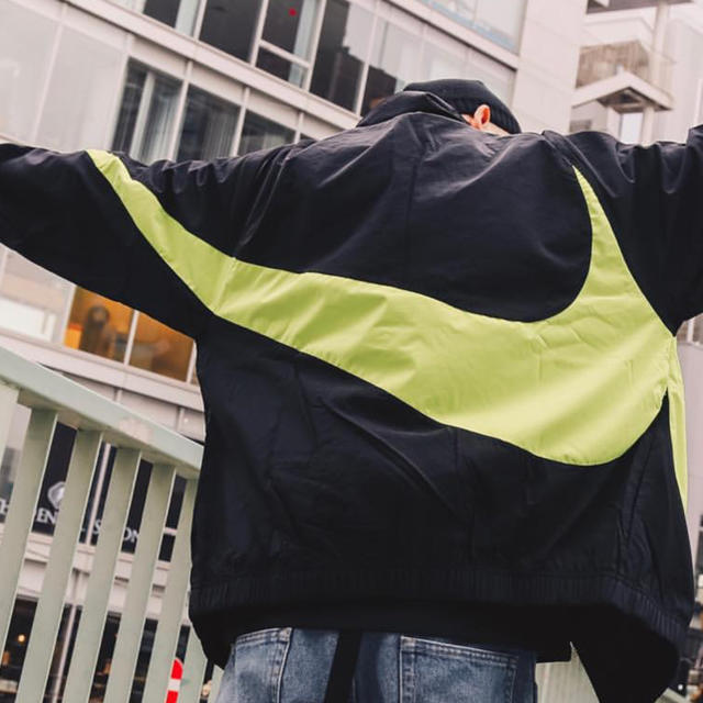 Mサイズ NIKE BIG SWOOSH JACKET TOKYO NEON