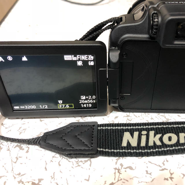 Nikon(ニコン)のcoolpix b700 スマホ/家電/カメラのカメラ(デジタル一眼)の商品写真