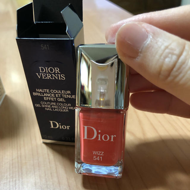 Dior(ディオール)のDior ヴェルニ ネイル 541 WIZZ コスメ/美容のネイル(マニキュア)の商品写真