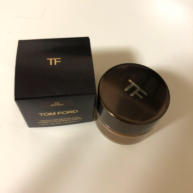 TOM FORD(トムフォード)のjoyfish様専用出品 トムフォード2点 コスメ/美容のベースメイク/化粧品(アイシャドウ)の商品写真