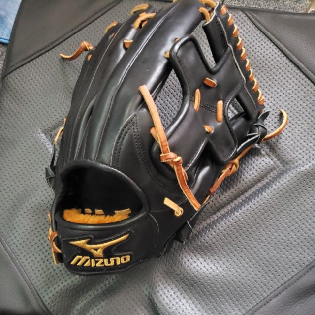 MIZUNO(ミズノ)のミズノプロオーダー　廃盤レア　松井秀喜モデル スポーツ/アウトドアの野球(グローブ)の商品写真