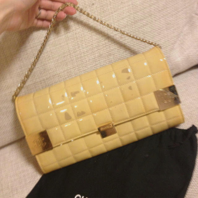 CHANEL(シャネル)のシャネル♡難ありだけど超可愛いチョコバー レディースのバッグ(ハンドバッグ)の商品写真