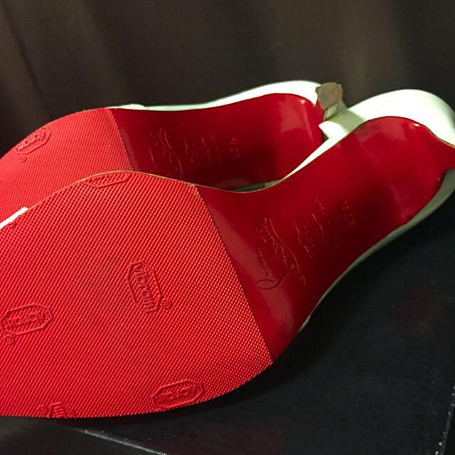 Christian Louboutin(クリスチャンルブタン)のゆっこ様専用 レディースの靴/シューズ(ハイヒール/パンプス)の商品写真