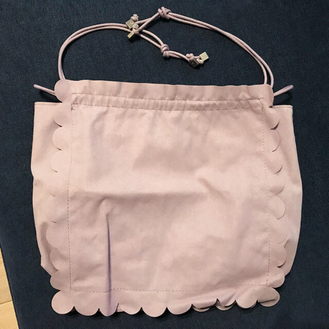 merlot(メルロー)のサイドスカラップ巾着バッグ レディースのバッグ(ショルダーバッグ)の商品写真
