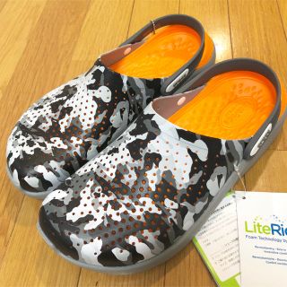 クロックス(crocs)の新品 新素材クロックス ライトライド M8 M9 シティカモ 限定 クロッグ (サンダル)