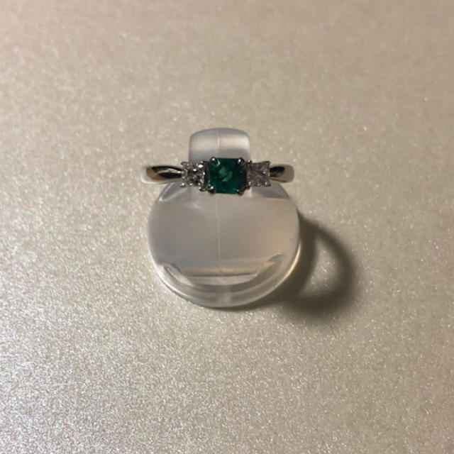 最終お値下げ  エメラルド♡リング レディースのアクセサリー(リング(指輪))の商品写真