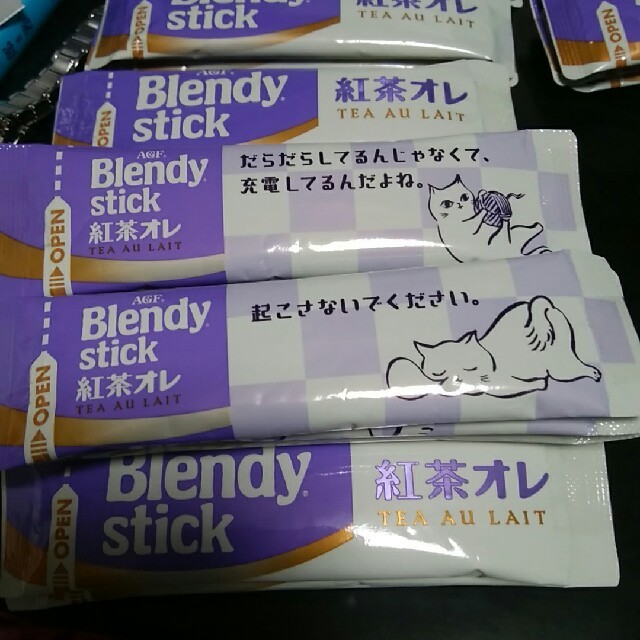 AGF(エイージーエフ)のブレンディスティック　紅茶オレ　48本 食品/飲料/酒の飲料(茶)の商品写真