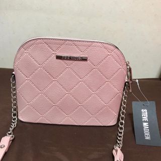 スティーブマデン(Steve Madden)の[期間限定値下] 新品 STEVE MADDEN ピンクショルダーバッグ(ショルダーバッグ)