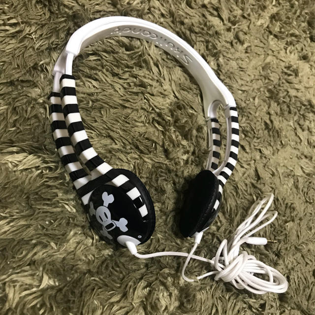 Skullcandy(スカルキャンディ)のskullcandy ×PAUL FRANK ヘッドホン スマホ/家電/カメラのオーディオ機器(ヘッドフォン/イヤフォン)の商品写真