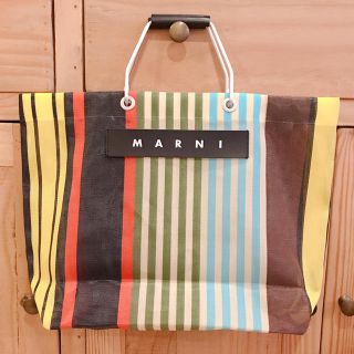 マルニ(Marni)のMARNI ストライプバッグ(かごバッグ/ストローバッグ)