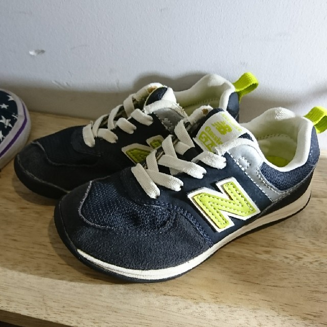 New Balance(ニューバランス)のニューバランス スニーカー 16㎝ キッズ/ベビー/マタニティのキッズ靴/シューズ(15cm~)(スニーカー)の商品写真