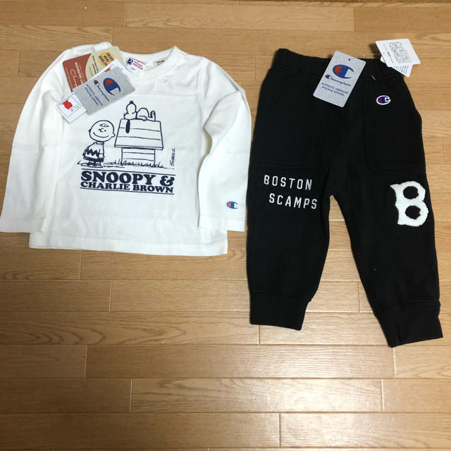 Champion(チャンピオン)の専用☆ チャンピオン パンツ ロンT スヌーピー  新品 90 キッズ/ベビー/マタニティのキッズ服男の子用(90cm~)(Tシャツ/カットソー)の商品写真