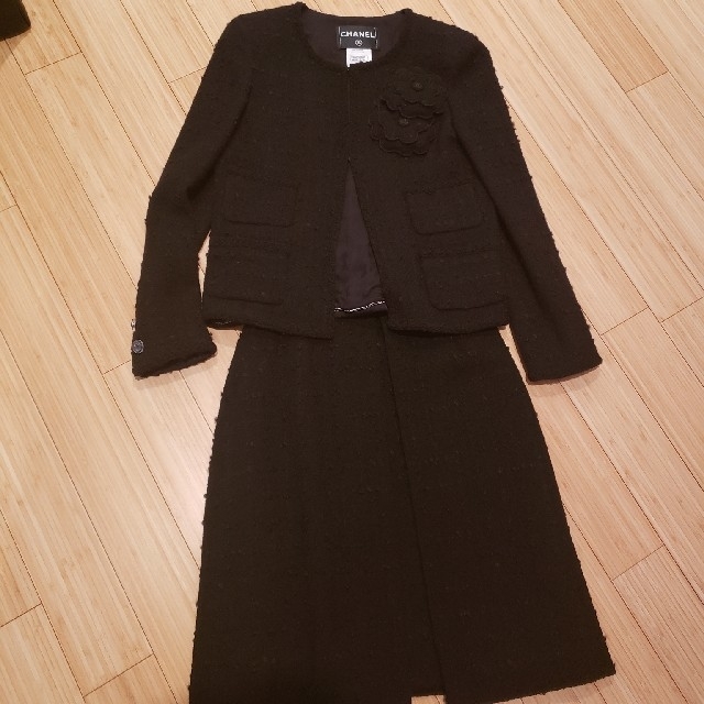 CHANEL - CHANELスーツ ブラック美品の通販 by kirakira's shop｜シャネルならラクマ