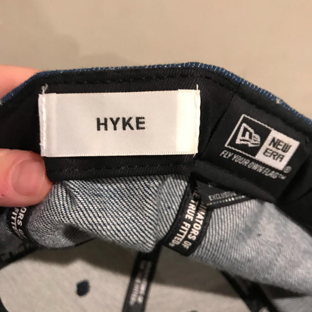 HYKE(ハイク)のHYKE×NEWERA レディースの帽子(キャップ)の商品写真
