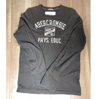 アバクロンビーアンドフィッチ(Abercrombie&Fitch)のAbercrombie&Fitch アバクロ 長袖ロゴTシャツ Mサイズ(Tシャツ/カットソー(七分/長袖))