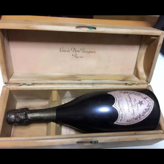 Dom Pérignon(ドンペリニヨン)の希少価値♡ドンペリニヨン ロゼ ヴィンテージ 1982 食品/飲料/酒の酒(シャンパン/スパークリングワイン)の商品写真