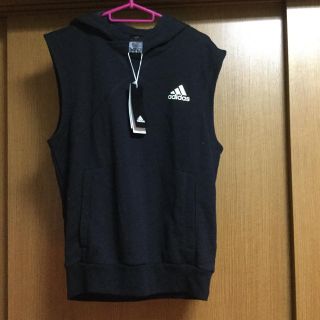 アディダス(adidas)のタグ付き アディダス ノースリーブフーディー(パーカー)