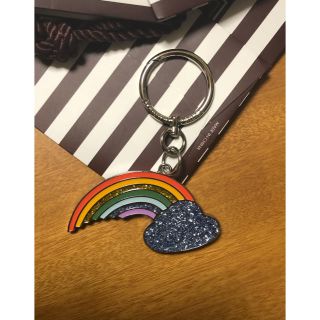 ヘンリベンデル(Henri Bendel)のヘンリベンデル 未使用 グリッター キーホルダー チャーム 虹 レインボー(キーホルダー)