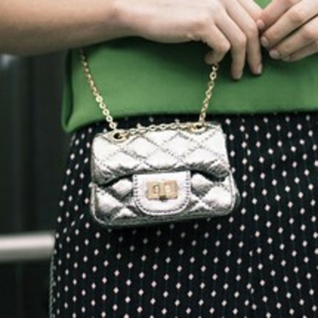 Ameri VINTAGE(アメリヴィンテージ)のAMERI MICRO CHAIN POUCH  レディースのバッグ(ショルダーバッグ)の商品写真