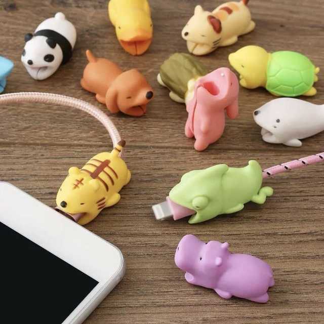 ライオン❤️可愛い動物❤️スマホケーブル防止✨d スマホ/家電/カメラのスマホアクセサリー(iPhoneケース)の商品写真