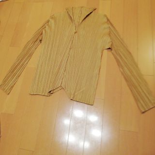 プリーツプリーズイッセイミヤケ(PLEATS PLEASE ISSEY MIYAKE)のプリーツプリーズ3ベージュカーディガン(カーディガン)