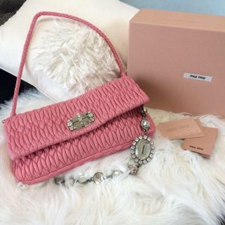 ミュウミュウ(miumiu)の3way バッグ ピンク miumiu (ショルダーバッグ)