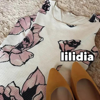リリディア(Lilidia)のリリディア(ひざ丈ワンピース)