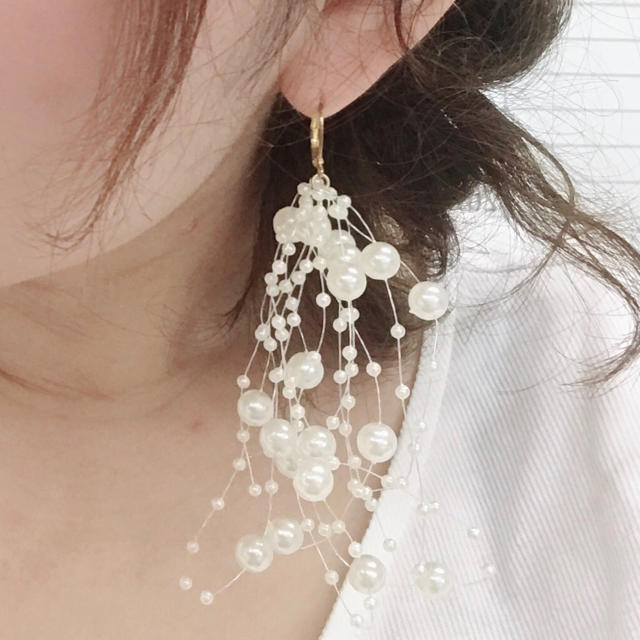 パールシャワー ピアス/イヤリング ハンドメイドのアクセサリー(ピアス)の商品写真