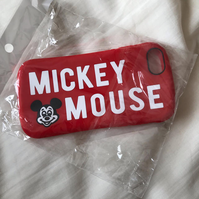 Disney(ディズニー)の新品❤︎ iPhone7/8 Disney ロゴ ミッキー 赤 シリコ カバー スマホ/家電/カメラのスマホアクセサリー(iPhoneケース)の商品写真